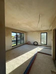 zdjęcie przedstawia wykonane tynki gipsowe