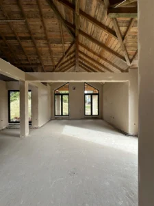 zdjęcie przedstawia wykonane tynki gipsowe