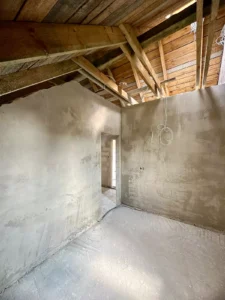 zdjęcie przedstawia wykonane tynki hybrydowe